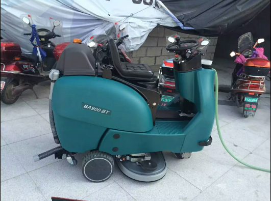 BA530BT手推式洗地機，BA900BT駕駛式雙刷全自動洗地吸干機